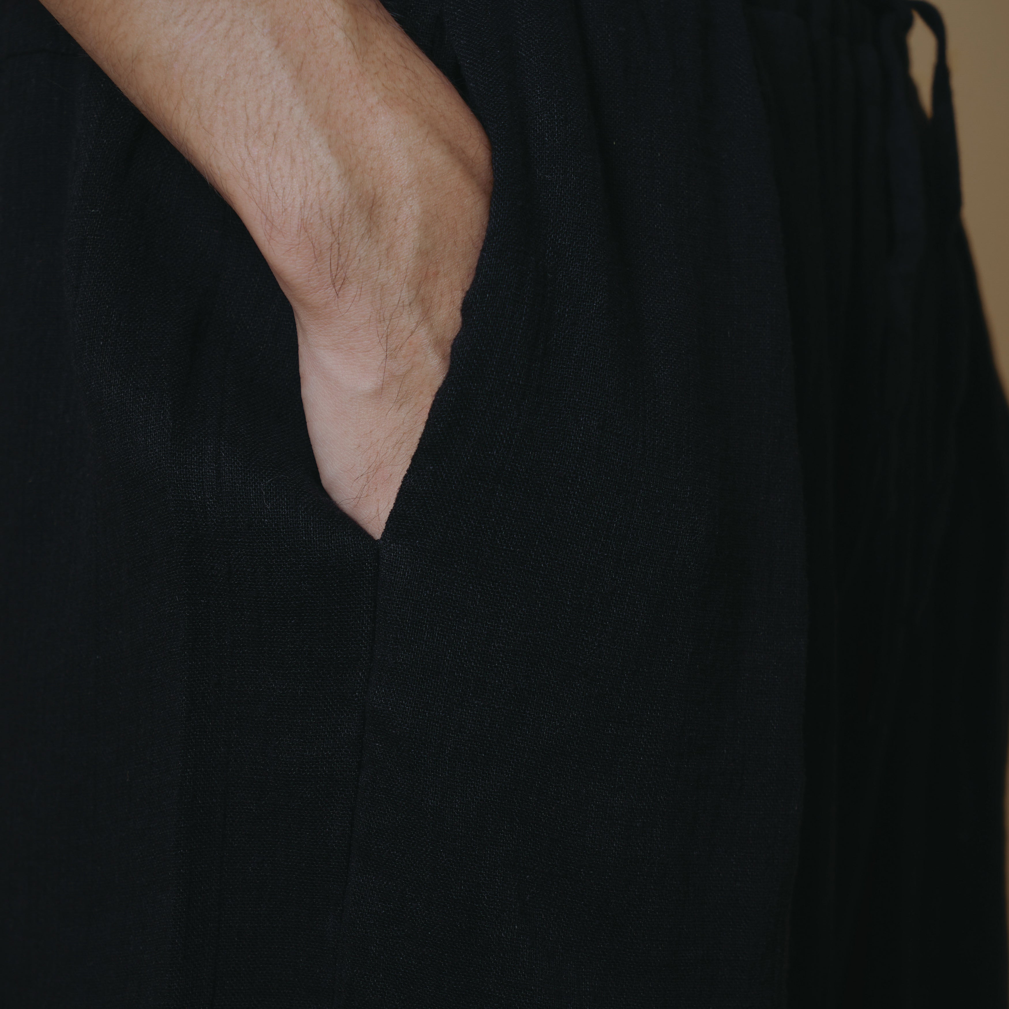 Lakar - Black (Pants)