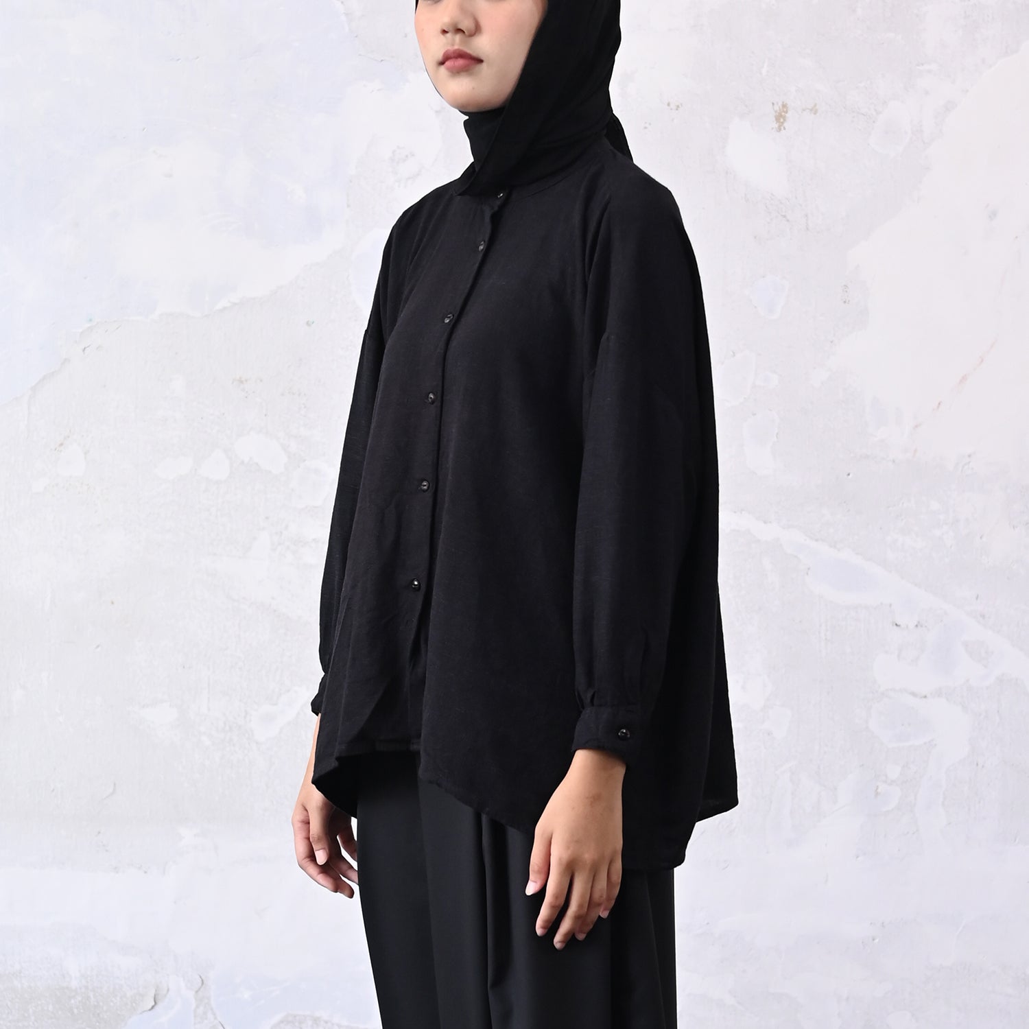 Hara Women Top - Black