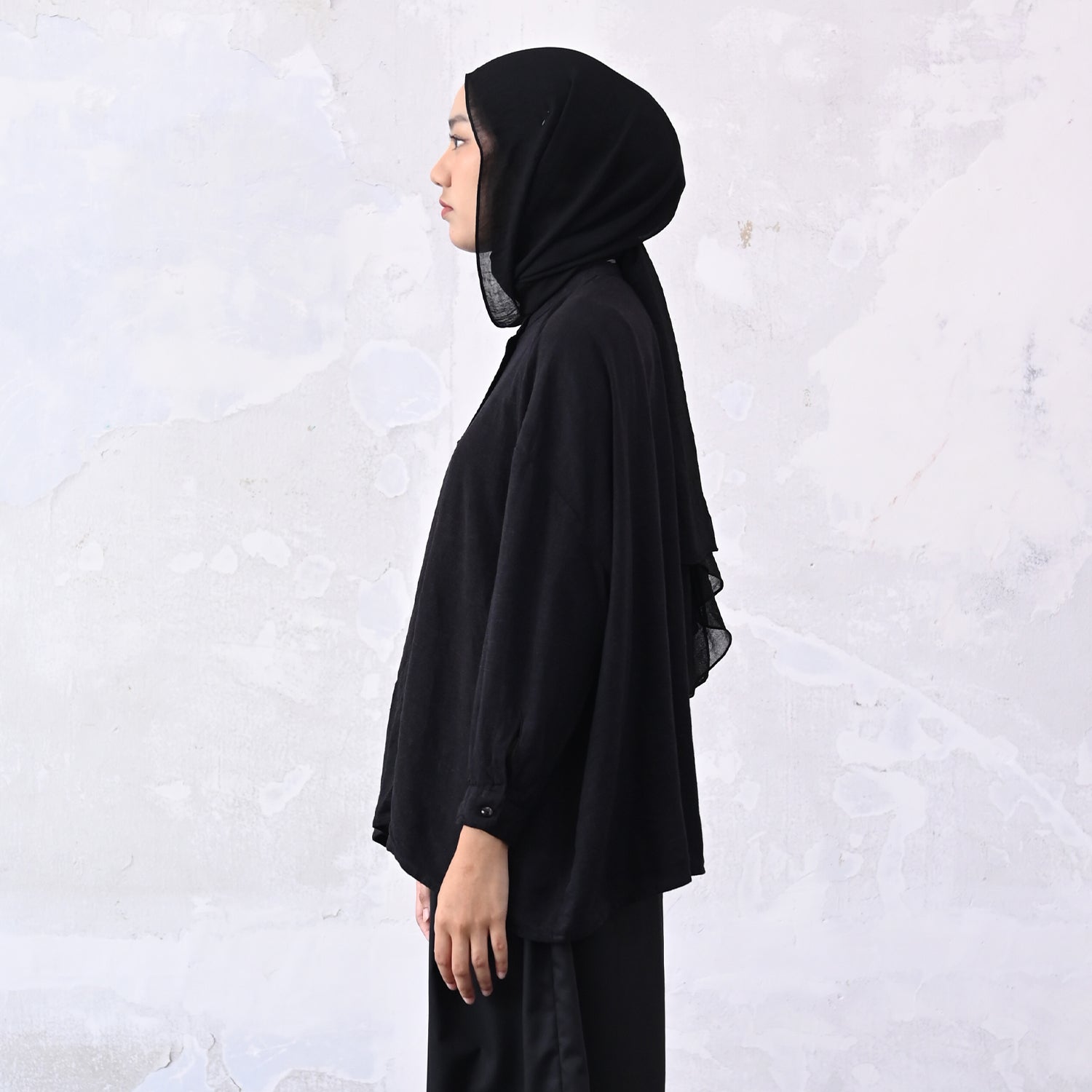 Hara Women Top - Black