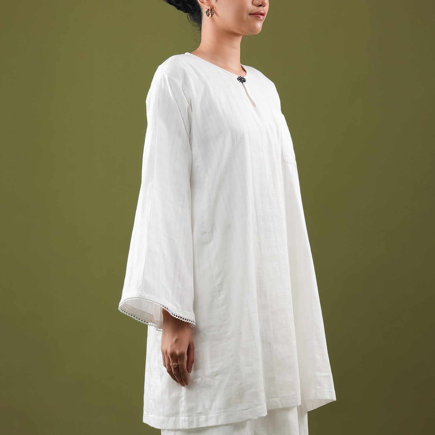 Kalsom - Putih (Top)