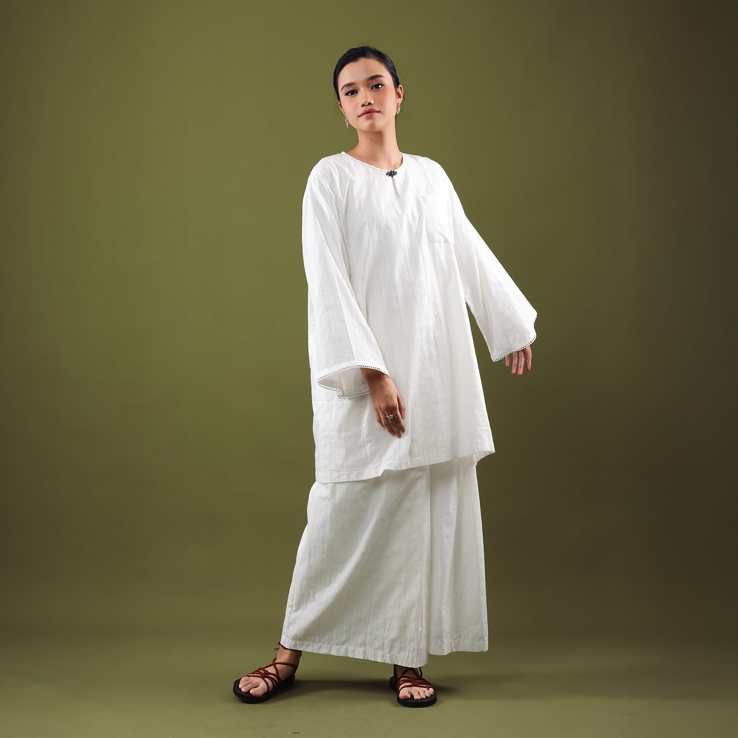 Kalsom - Putih (Top)