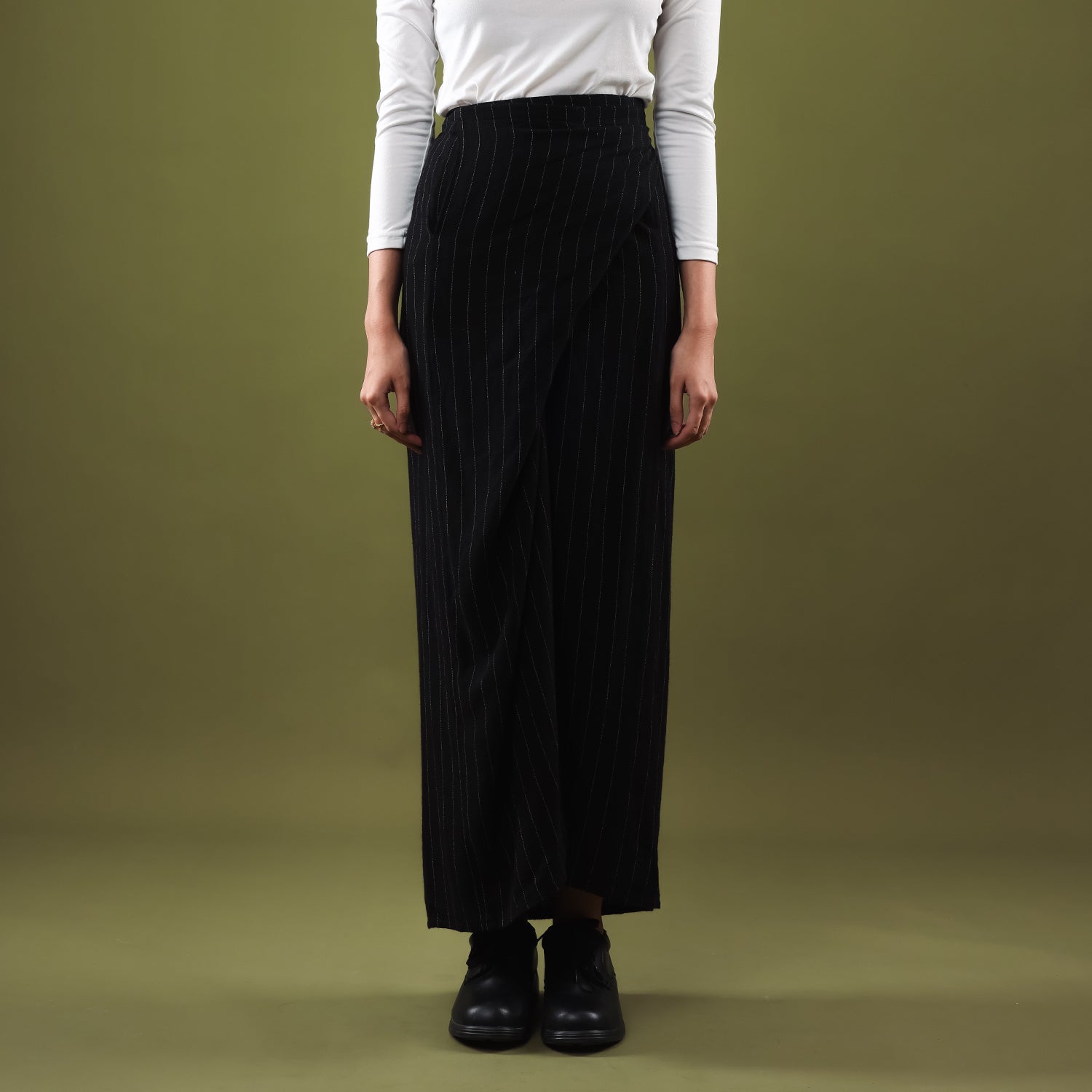 Kesuma - Hitam (Skirt)