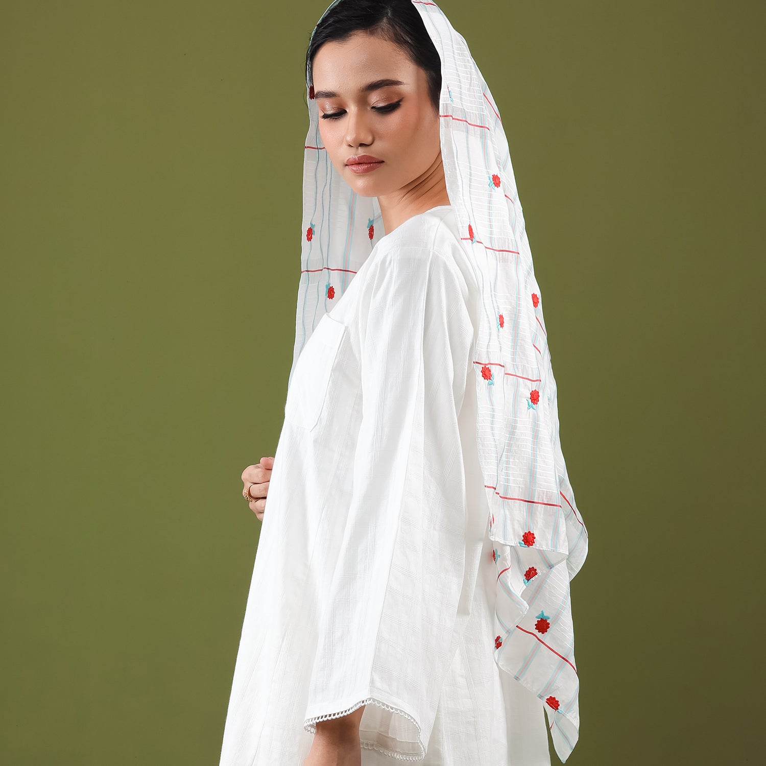 Nadi Selendang - Putih