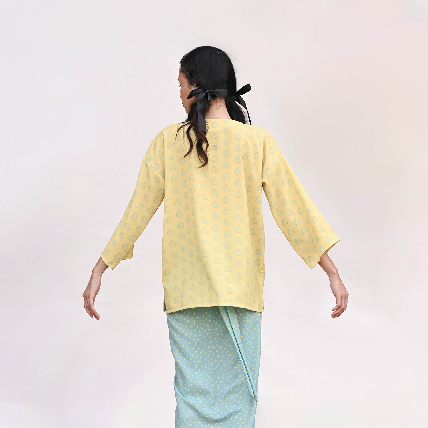 Selambut - Layung