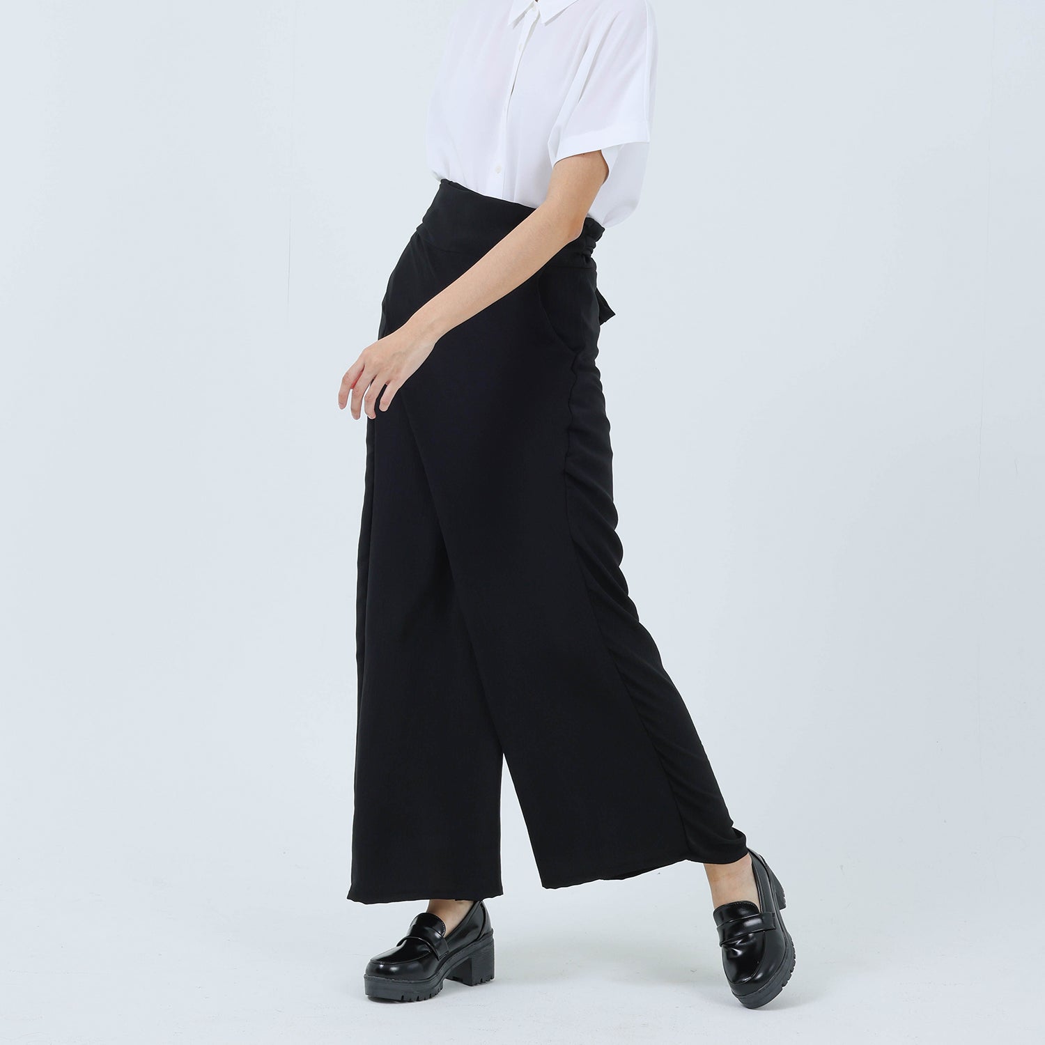 Tenang Pario Pants - Black