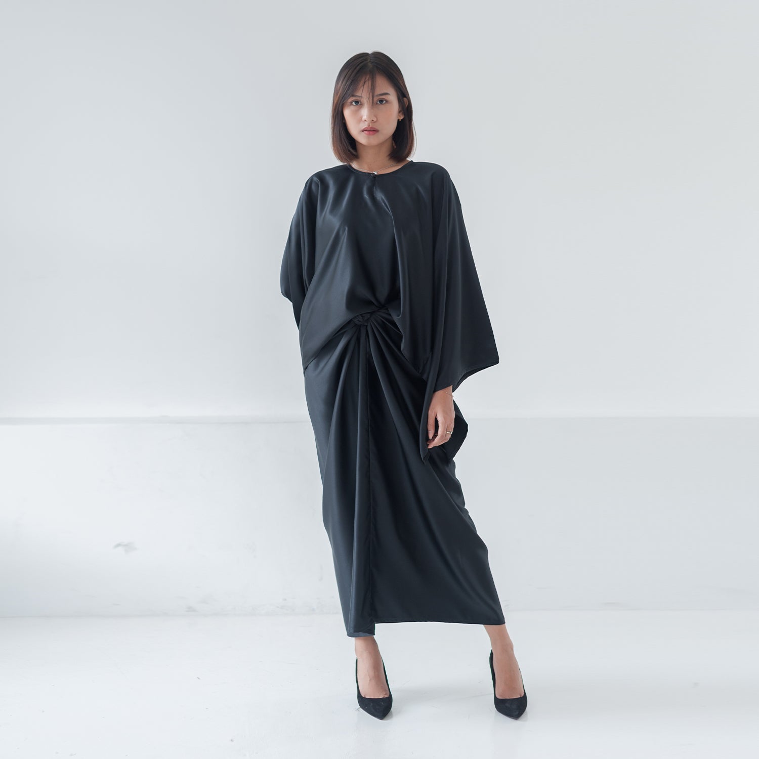 Moira Kurung - Black