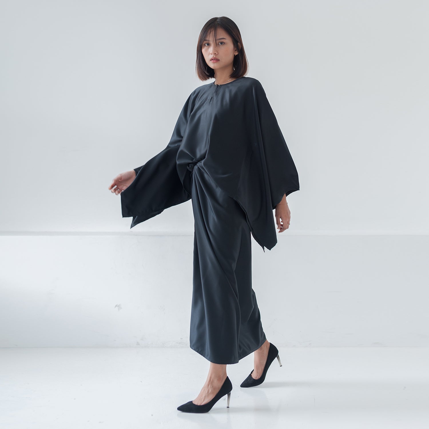 Moira Kurung - Black